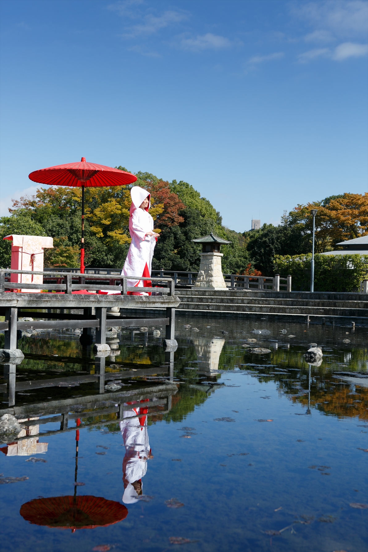 水面に映る花嫁